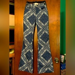 Revice blue bandana flares-NWOT SIZE 25